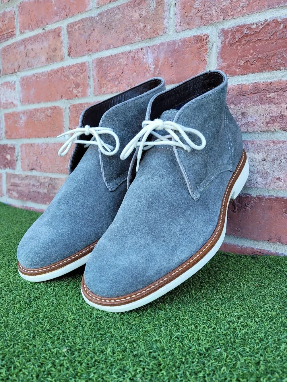 Mens WALLIN & BROS Grey Suede Chukka Boots Size 42 ~ US Size 9
